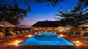 Отель Nyati Safari Lodge  Hoedspruit